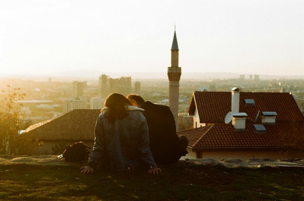 Comment choisir une location de vacances en Portugal avec des cours de surf et des visites de vignobles?